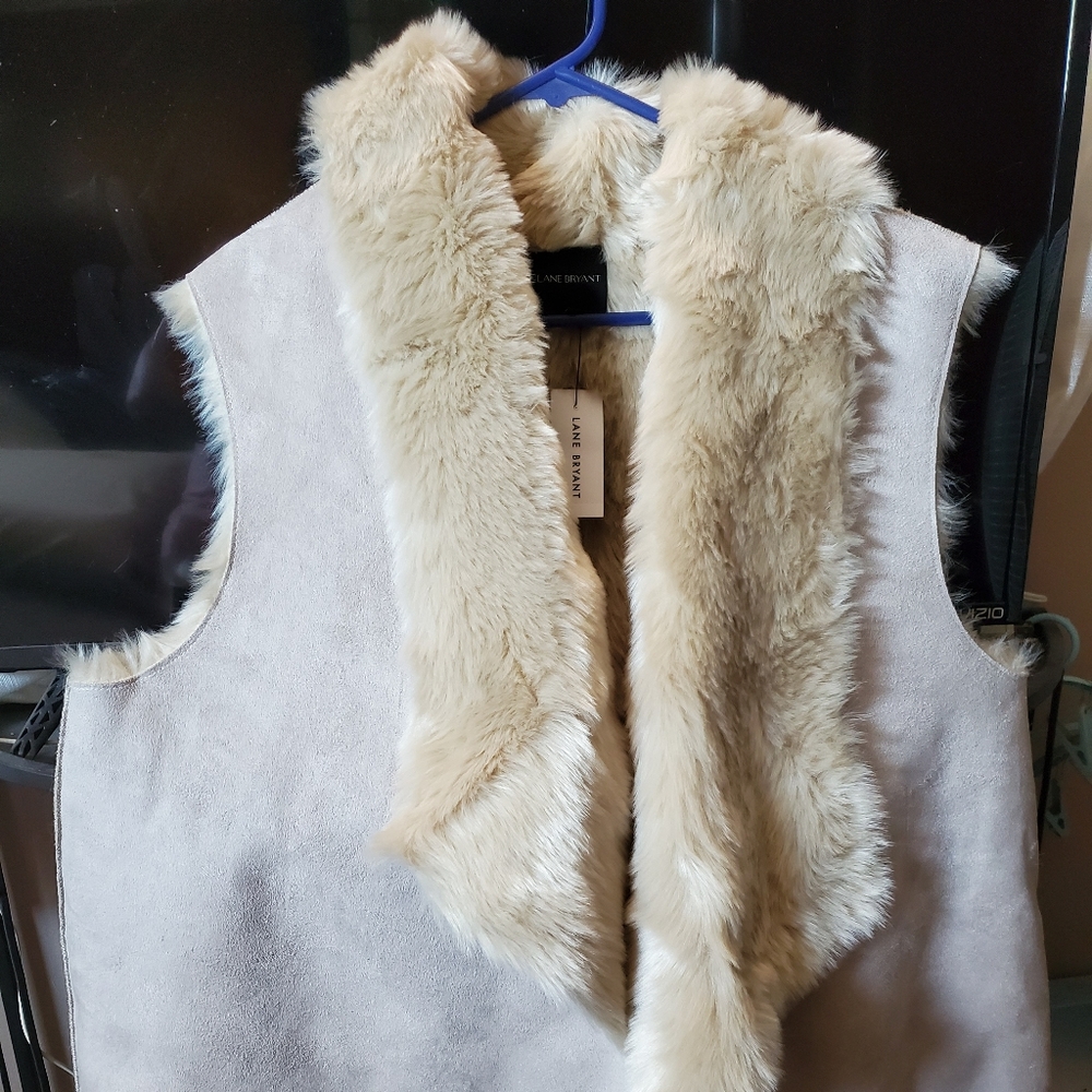 Women's faux shearling vest